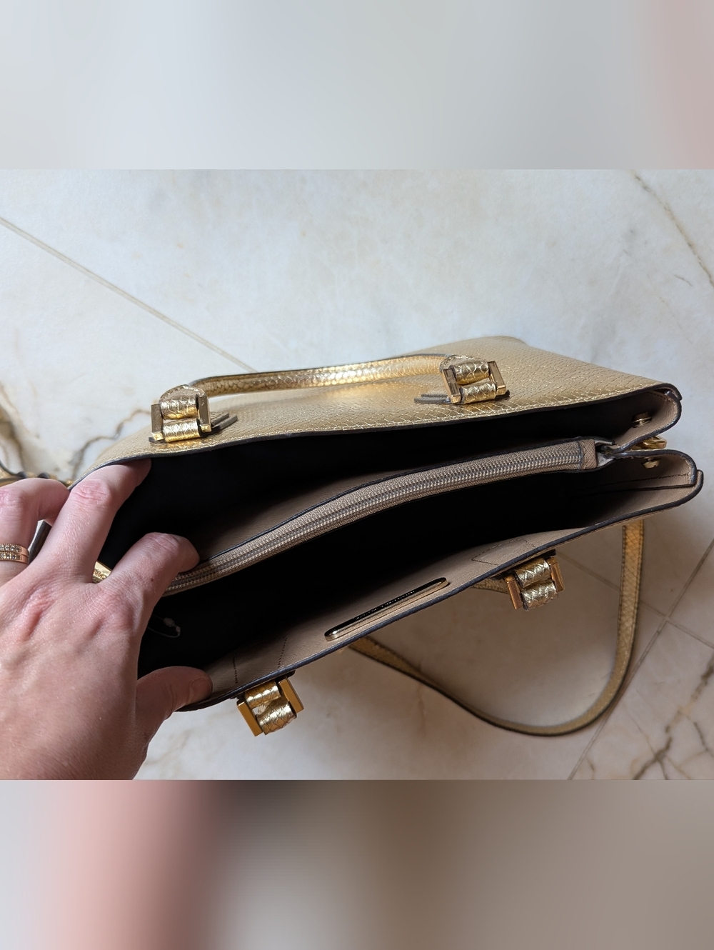 Michael Kors | Gold Metallic Leather Tote Bag - Picture 4 of 6